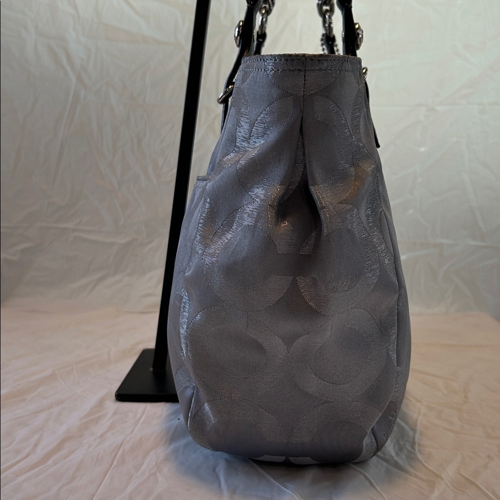 Coach Mia Op Art Lurex Grey Canvas Tote No 15746 - Picture 5 of 10